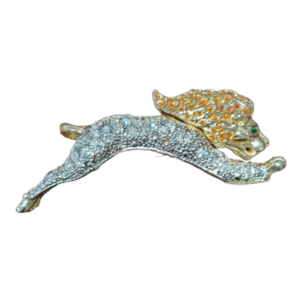 Vintage large lion Brooch Green Rhinestone Eyes - Picture 2 of 6